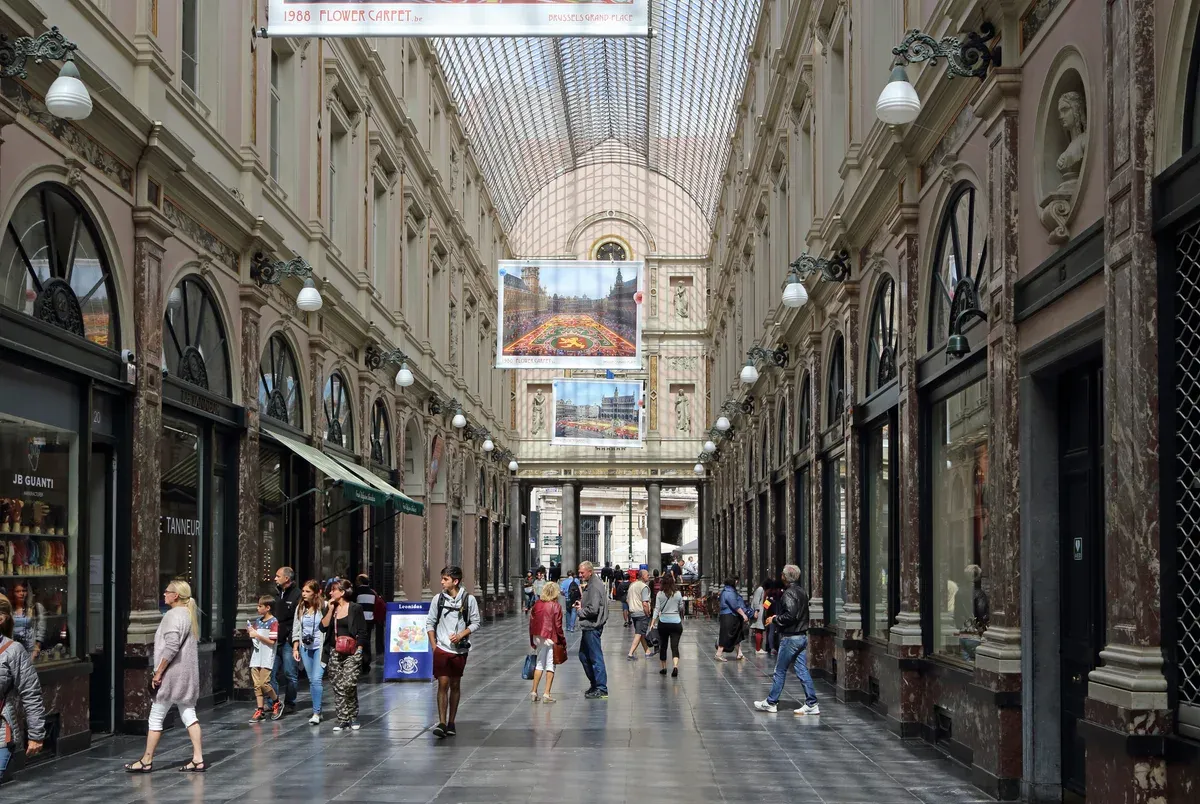 Galerie du Roi in Brussels, a stop on a chocolate, beer, waffle and whiskey tour among chocolate tours in Brussels